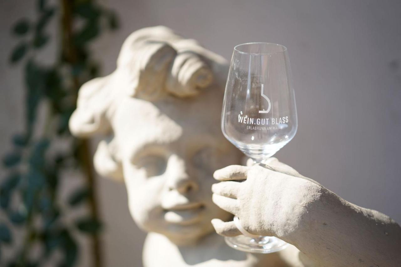 Weingut Martin Blass Erlabrunn  Екстериор снимка